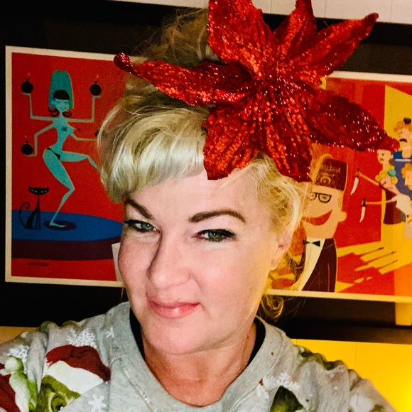 Meet your Posher, Elaine - Picture 2 of 10